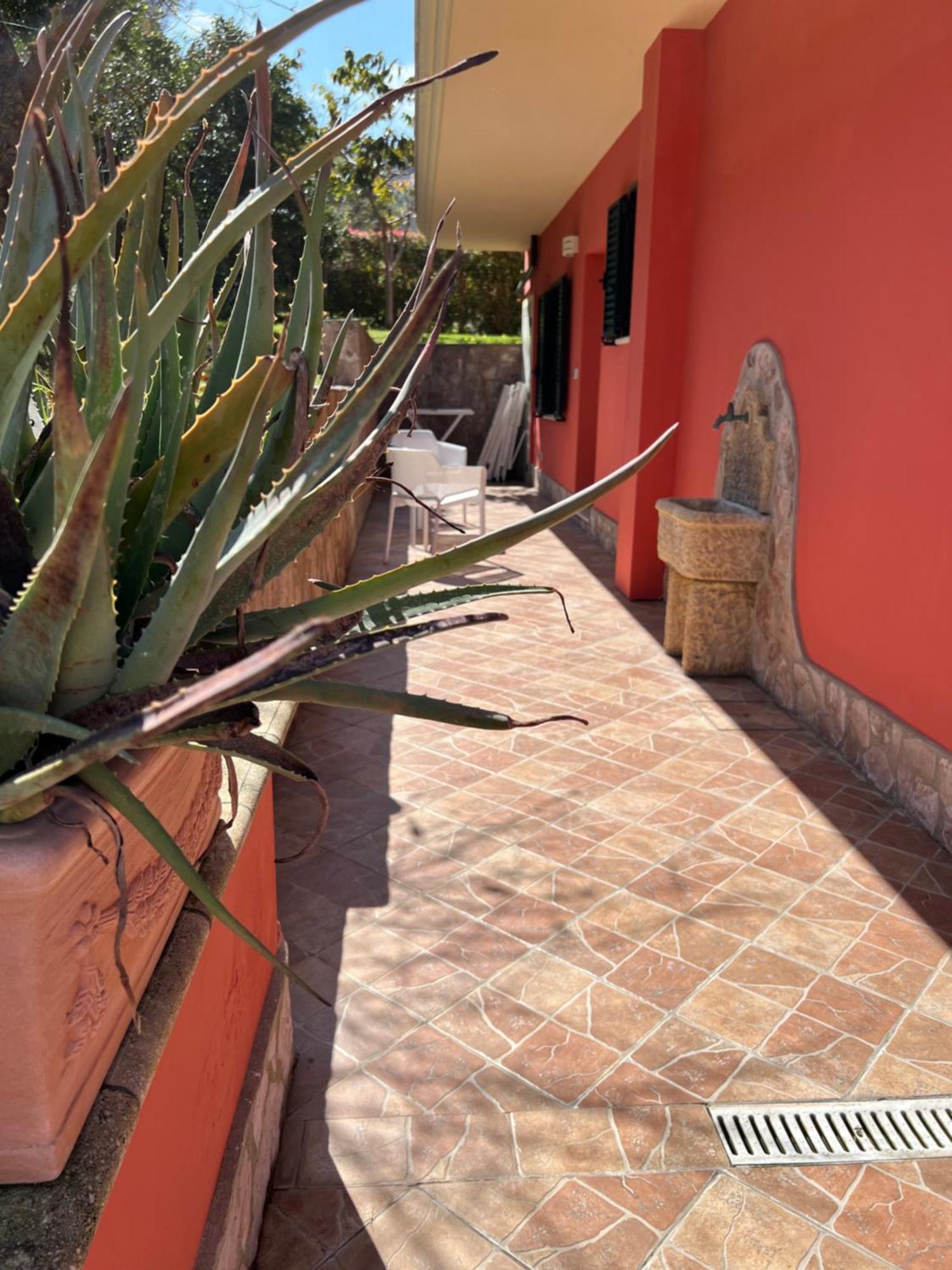 Borgo Di Santa Barbara Hotel Santa Domenica  Exterior foto